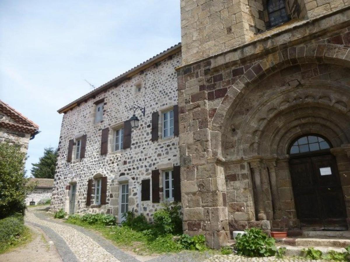 Gite 4 Pers Avec Cour, Vue Loire - Fr-1-582-122 Arlempdes Exteriör bild